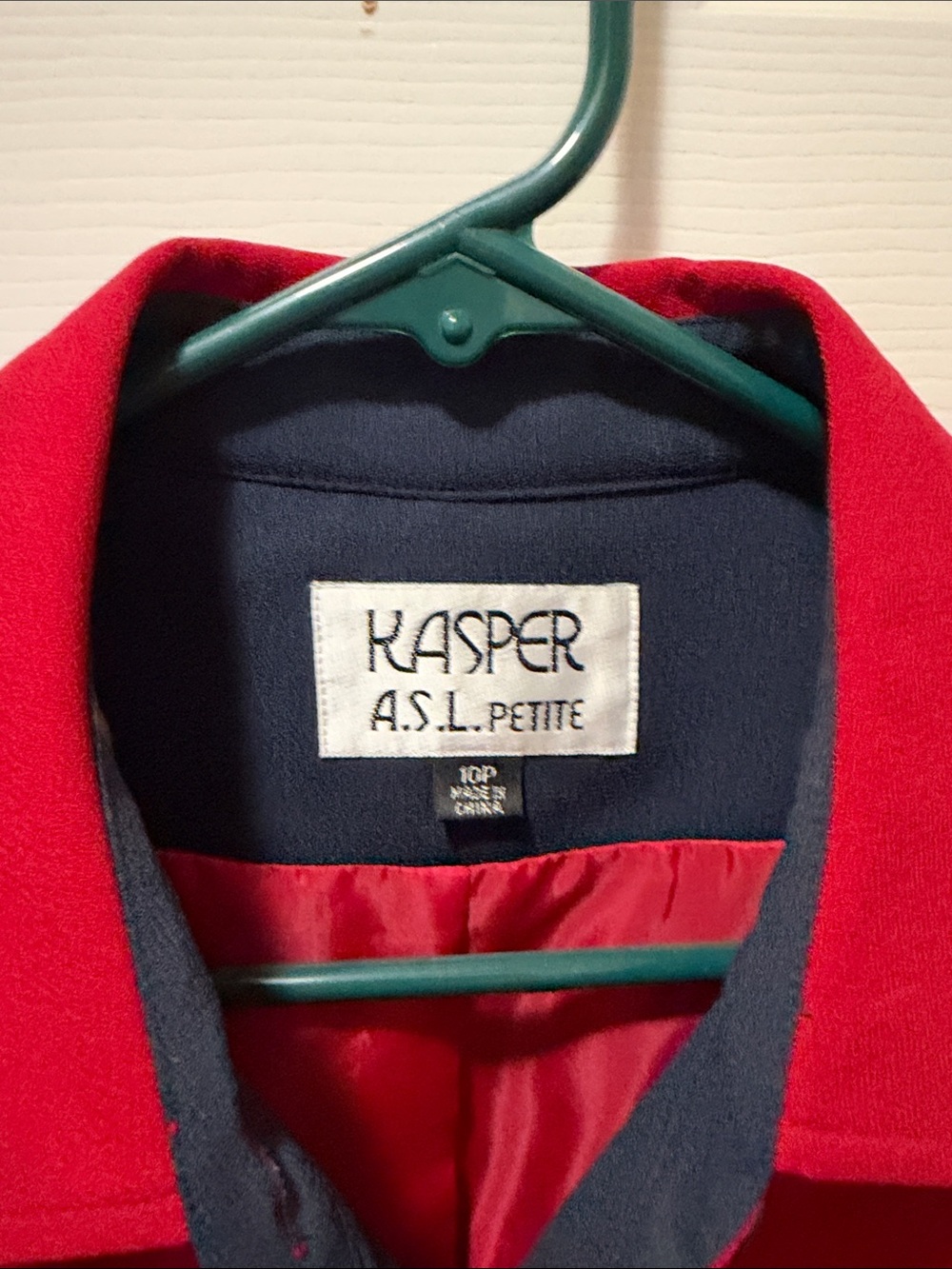 Kasper Red Short Sleeve Button Front Top - Picture 2 of 5